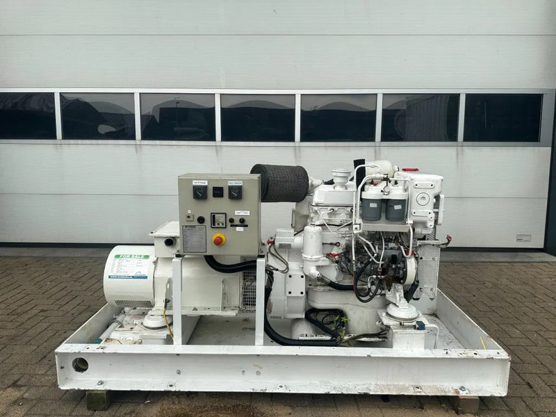 Mercedes-Benz OM 364 MTU 50 kVA Marine Scheepsvaart generatorset - Generador industriale: foto 1 Mercedes-Benz OM 364 MTU 50 kVA Marine Scheepsvaart generatorset - Generador industriale: foto 1