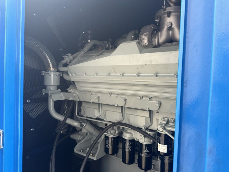 Mitsubishi S12H-PTA Leroy Somer 1100 kVA Supersilent generatorset in 20 ft container New ! - Generador industriale: foto 2 Mitsubishi S12H-PTA Leroy Somer 1100 kVA Supersilent generatorset in 20 ft container New ! - Generador industriale: foto 2