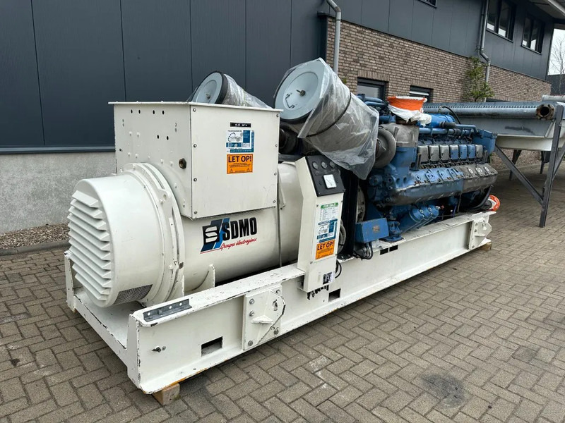 SDMO MS2000 MTU Leroy Somer 2000 kVA generatorset - Generador industriale: foto 4 SDMO MS2000 MTU Leroy Somer 2000 kVA generatorset - Generador industriale: foto 4