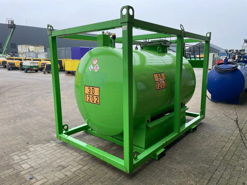 Tolsma KIWA 5000 liter dubbelwandige dieseltank - Tanque de almacenamiento: foto 2 Tolsma KIWA 5000 liter dubbelwandige dieseltank - Tanque de almacenamiento: foto 2
