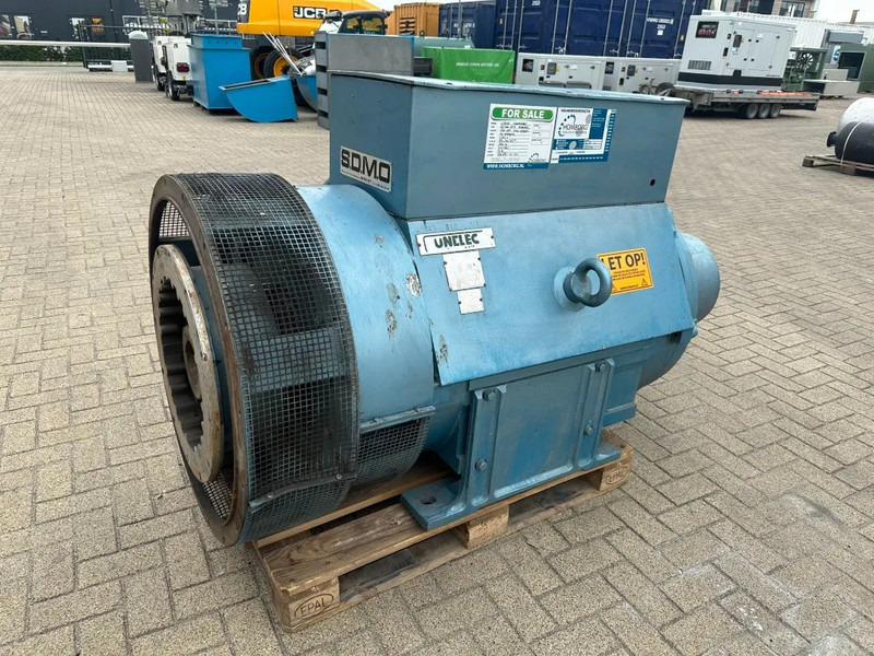 UNELEC 800 kVA generatordeel Alternator Unelec Ex Emergency Dubbel gelagerd Double Bearing - Generador industriale: foto 1 UNELEC 800 kVA generatordeel Alternator Unelec Ex Emergency Dubbel gelagerd Double Bearing - Generador industriale: foto 1