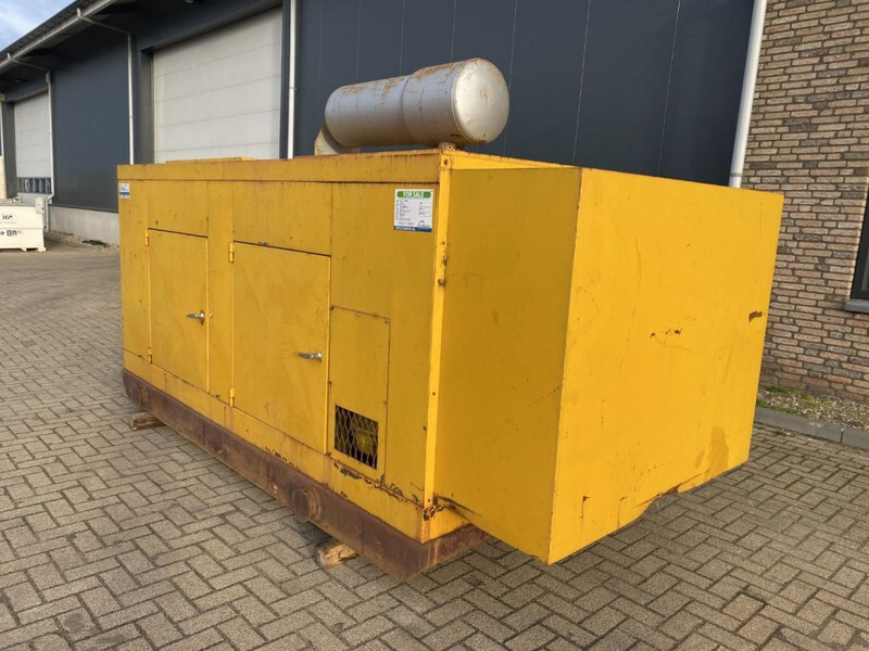 VM 1308 Unelec 165 kVA Silent generatorset - Generador industriale: foto 3 VM 1308 Unelec 165 kVA Silent generatorset - Generador industriale: foto 3