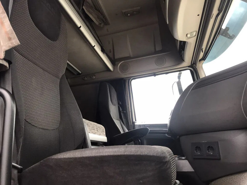 Cabeza tractora DAF XF 460 FT EURO 6 INTARDER: foto 17