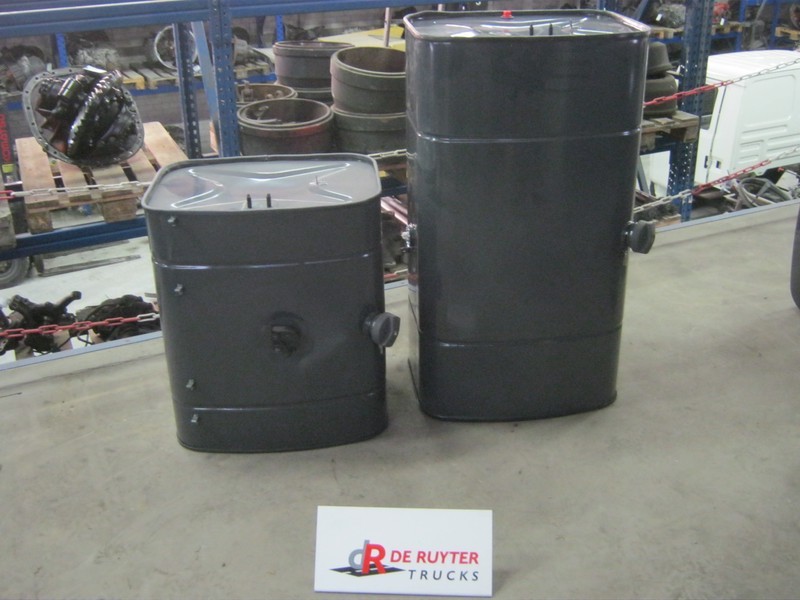 DAF Brandstoftanks voor LF - Depósito de combustible para Camión: foto 3 DAF Brandstoftanks voor LF - Depósito de combustible para Camión: foto 3