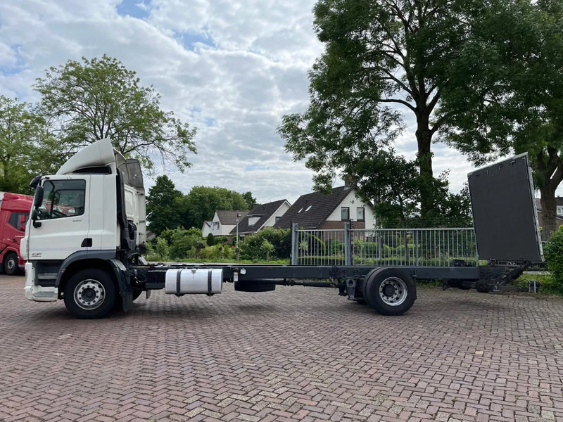 Camión chasis DAF CF 260 CF 260 FA CHASSIS CABINE EURO 6: foto 10