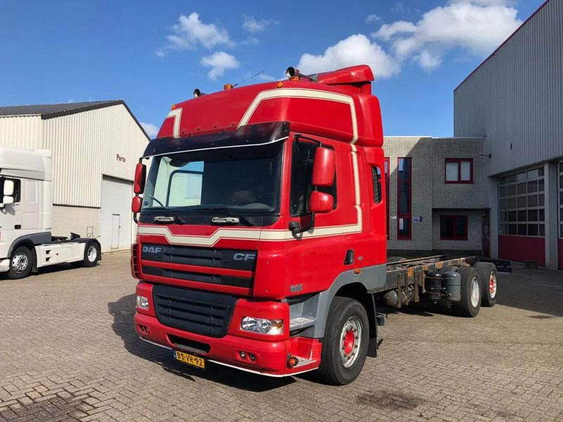 DAF CF 85 FAN CF 85.410 EURO 5 - Camión chasis: foto 1 DAF CF 85 FAN CF 85.410 EURO 5 - Camión chasis: foto 1