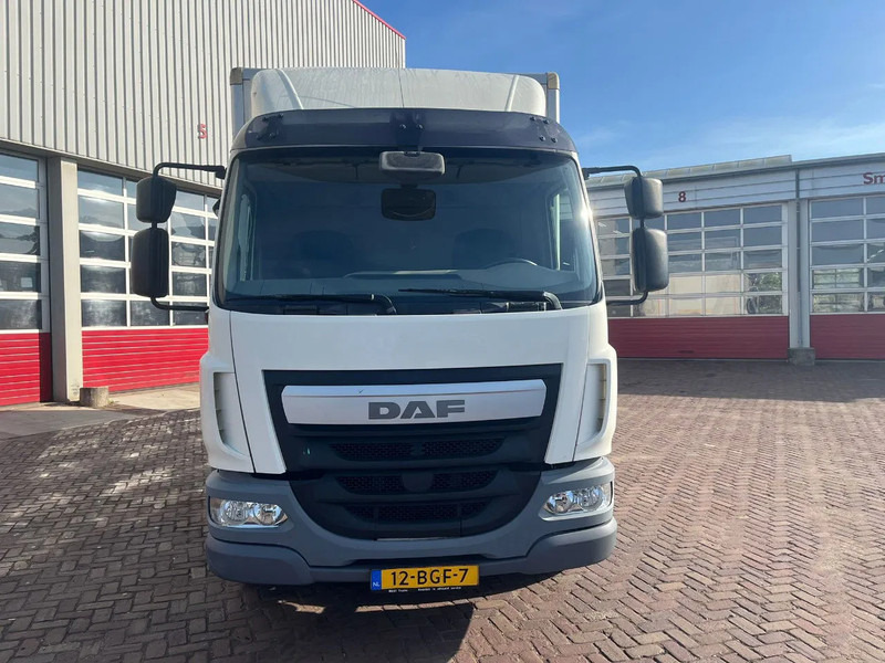 DAF LF 180 FA 16 TN EURO 6 - Camión caja cerrada: foto 2 DAF LF 180 FA 16 TN EURO 6 - Camión caja cerrada: foto 2
