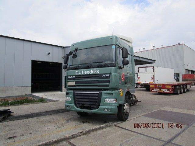 DAF XF 105 SPACE CABINE XF 105 EURO 5 - Cabina e interior: foto 1 DAF XF 105 SPACE CABINE XF 105 EURO 5 - Cabina e interior: foto 1