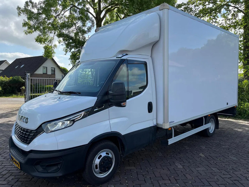Iveco Daily 35C16 Achterdeuren (15 diverse modellen op voorraad) - Furgoneta caja cerrada, Furgoneta combi: foto 1 Iveco Daily 35C16 Achterdeuren (15 diverse modellen op voorraad) - Furgoneta caja cerrada, Furgoneta combi: foto 1