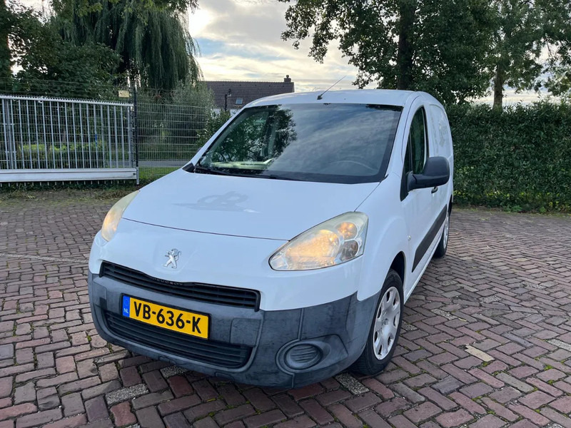 Peugeot Partner 120 1.6 HDI (motorstoring. Maximale snelheid 70 km per uur) - Furgoneta pequeña: foto 2 Peugeot Partner 120 1.6 HDI (motorstoring. Maximale snelheid 70 km per uur) - Furgoneta pequeña: foto 2