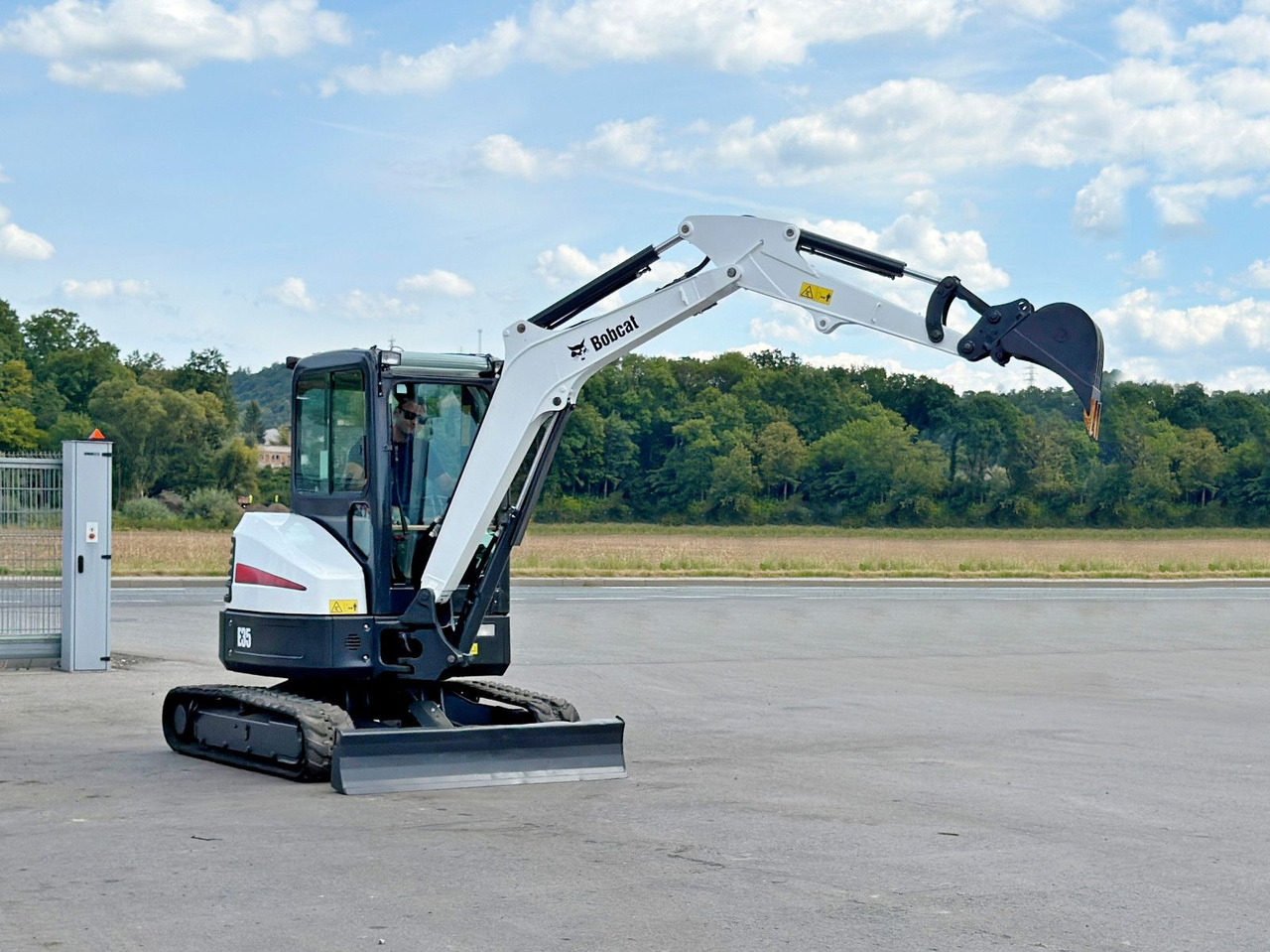 Bobcat E 35 * Raupenbagger * TOPZUSTAND - Bulldozer: foto 1 Bobcat E 35 * Raupenbagger * TOPZUSTAND - Bulldozer: foto 1