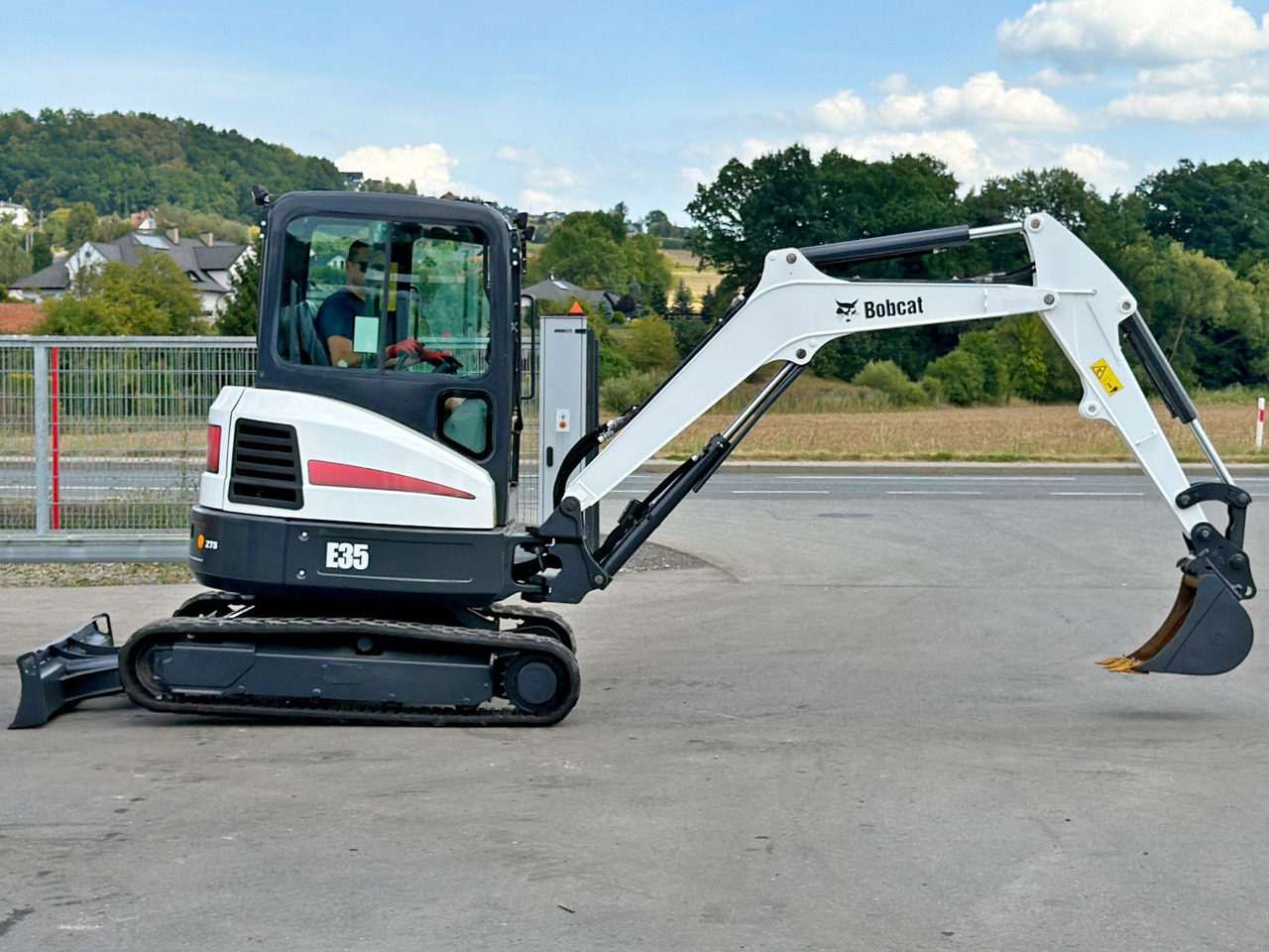 Bobcat E 35 * Raupenbagger * TOPZUSTAND - Bulldozer: foto 3 Bobcat E 35 * Raupenbagger * TOPZUSTAND - Bulldozer: foto 3