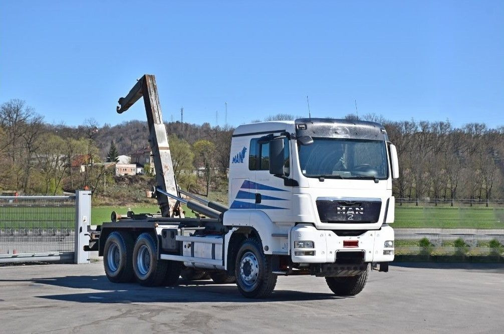 MAN TGS 33.540 Abrollkipper *6x4* Top Zustand! - Camión multibasculante: foto 1 MAN TGS 33.540 Abrollkipper *6x4* Top Zustand! - Camión multibasculante: foto 1