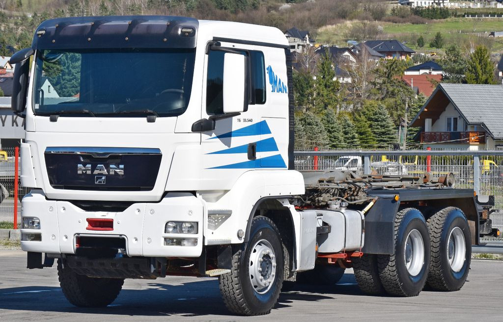 MAN TGS 33.540 Abrollkipper *6x4* Top Zustand! - Camión multibasculante: foto 4 MAN TGS 33.540 Abrollkipper *6x4* Top Zustand! - Camión multibasculante: foto 4