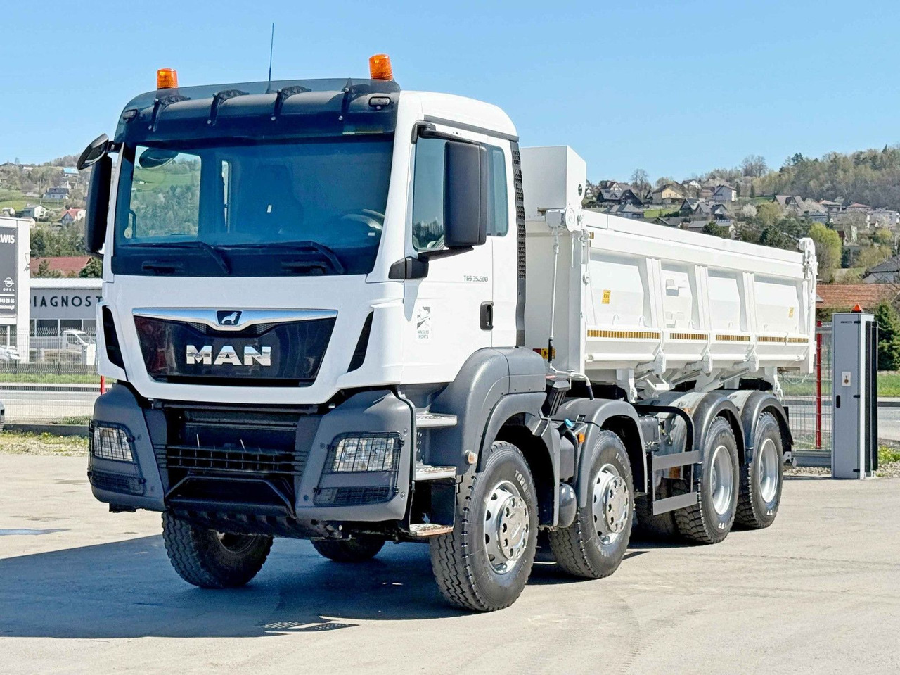 MAN TGS 35.500 KIPPER 6,00 m + BORDMATIC * 8x4 - Camión volquete: foto 2 MAN TGS 35.500 KIPPER 6,00 m + BORDMATIC * 8x4 - Camión volquete: foto 2