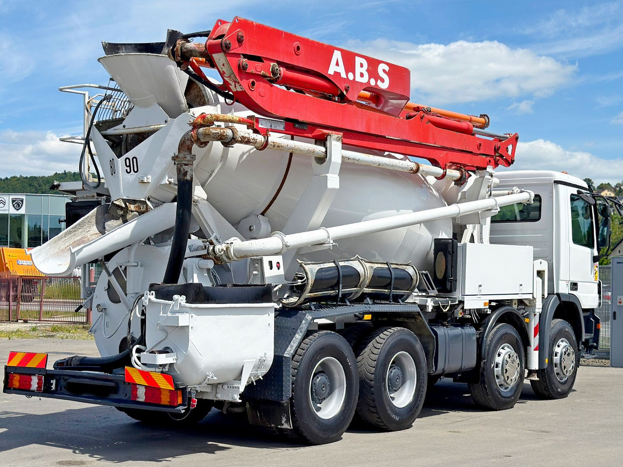 Mercedes-Benz ACTROS 3241* Betonpumpe 21m *8x4 * Top Zustand Mercedes-Benz ACTROS 3241* Betonpumpe 21m *8x4 * Top Zustand - Camión bomba de hormigón: foto 5 Mercedes-Benz ACTROS 3241* Betonpumpe 21m *8x4 * Top Zustand Mercedes-Benz ACTROS 3241* Betonpumpe 21m *8x4 * Top Zustand - Camión bomba de hormigón: foto 5