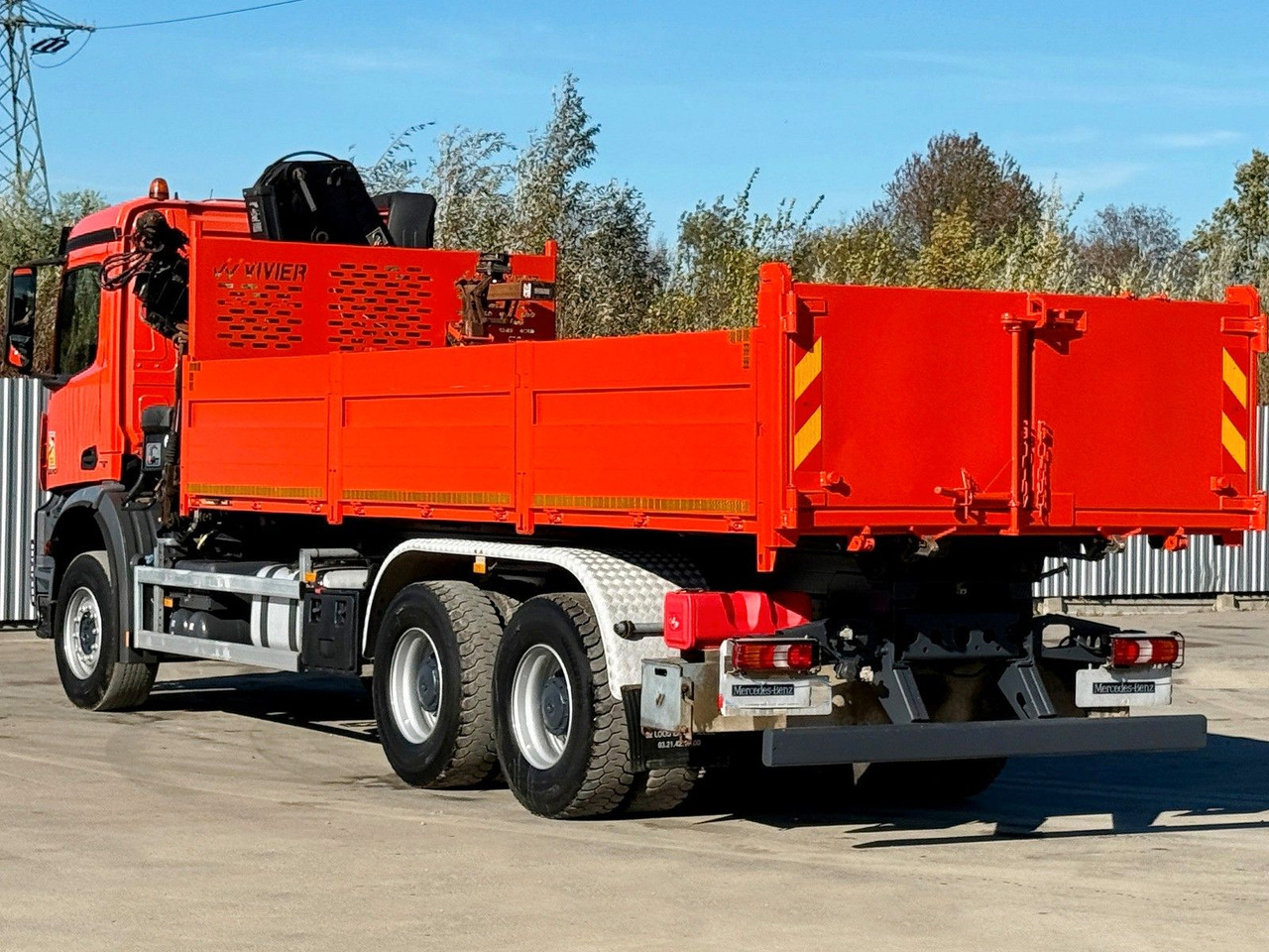Leasing para  Mercedes-Benz AROCS 2640 *HIAB 144 BS - 3/FUNK  + * 6x4 Mercedes-Benz AROCS 2640 *HIAB 144 BS - 3/FUNK  + * 6x4: foto 6 Leasing para  Mercedes-Benz AROCS 2640 *HIAB 144 BS - 3/FUNK  + * 6x4 Mercedes-Benz AROCS 2640 *HIAB 144 BS - 3/FUNK  + * 6x4: foto 6
