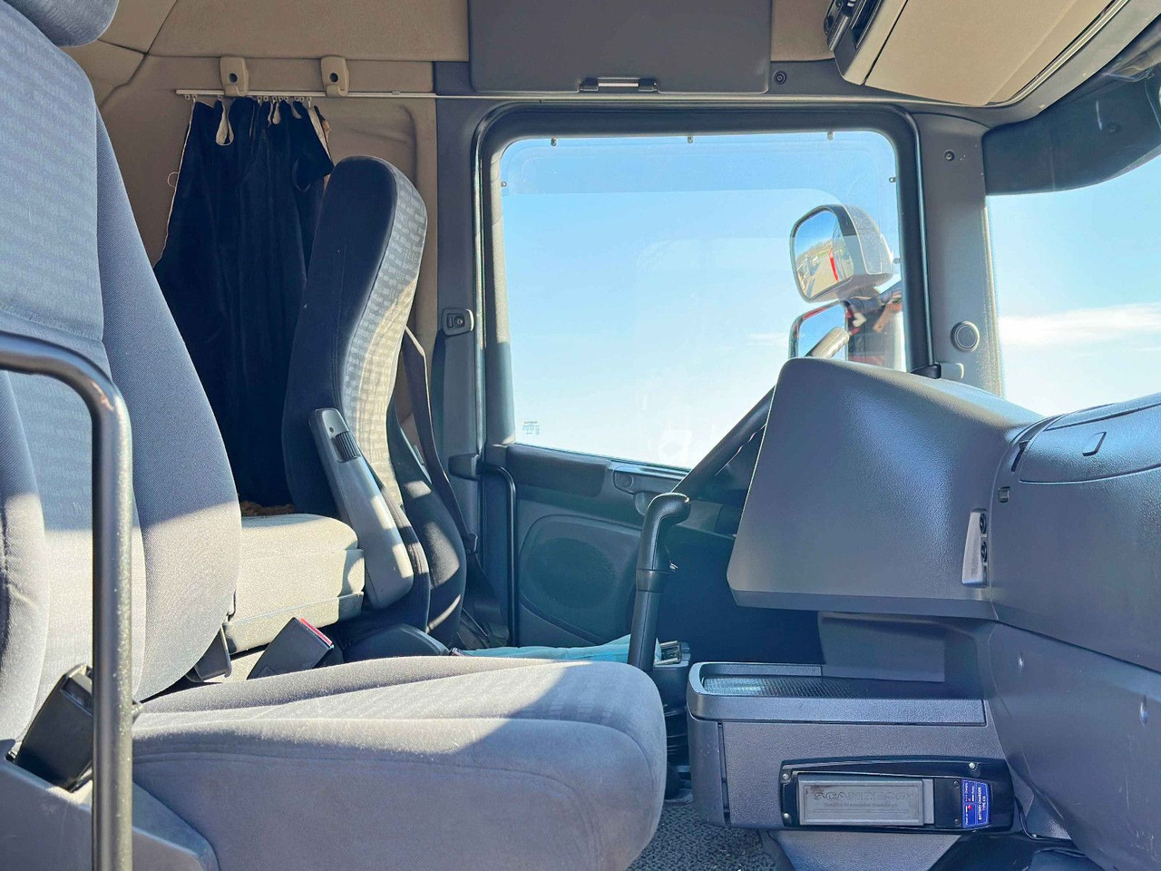 Leasing para  Scania P450 *PRITSCHE 5,05m * PK 29002/FUNK *TOPZUSTAND Scania P450 *PRITSCHE 5,05m * PK 29002/FUNK *TOPZUSTAND: foto 9