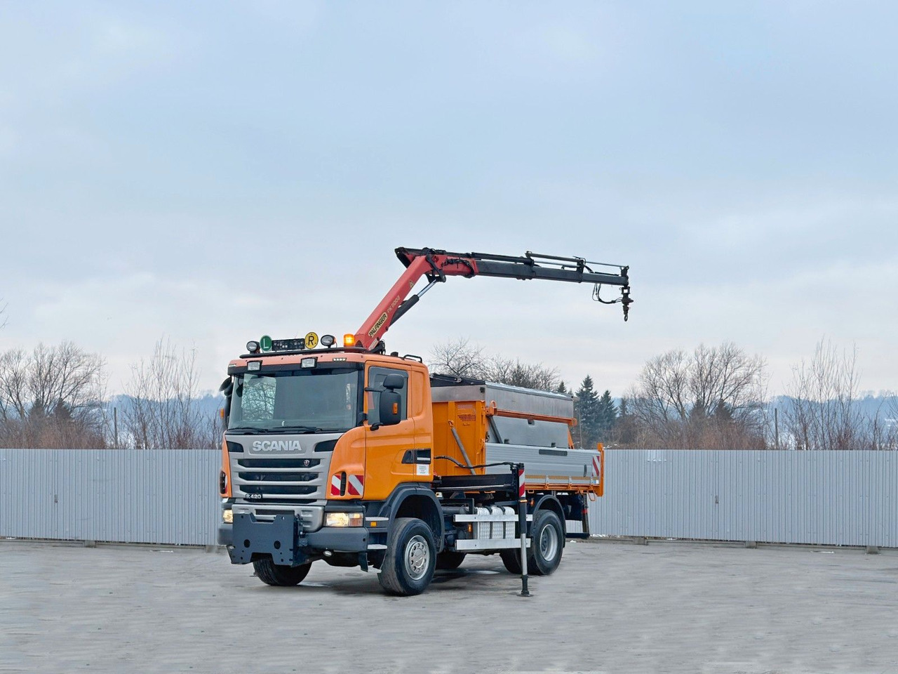 Scania R 420 KIPPER 4,15 m * PK 11002/FUNK * sandblaste - Camión grúa: foto 3 Scania R 420 KIPPER 4,15 m * PK 11002/FUNK * sandblaste - Camión grúa: foto 3