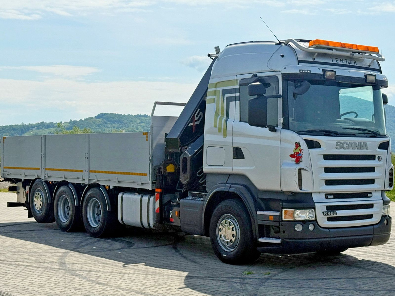 Scania R480 PRITSCHE 6,85m *HIAB 377 E-8 HIPRO/FUNK*8x4 - Camión grúa: foto 3 Scania R480 PRITSCHE 6,85m *HIAB 377 E-8 HIPRO/FUNK*8x4 - Camión grúa: foto 3