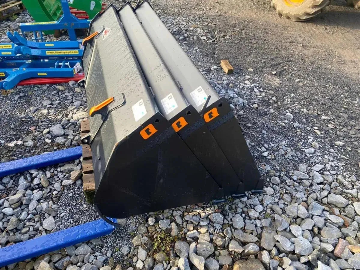 New Quickie 185 gs Buckets - Cazo cargador: foto 2 New Quickie 185 gs Buckets - Cazo cargador: foto 2