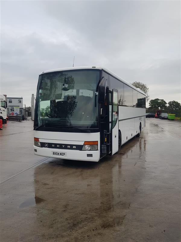 2004 Setra 315 GT 49 Seat coach, MOT November, 6 cylinder, 6 speed manual, excellent runner. - Autocar: foto 1 2004 Setra 315 GT 49 Seat coach, MOT November, 6 cylinder, 6 speed manual, excellent runner. - Autocar: foto 1