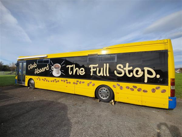 Optare single decker meeting place - Autobús de dos pisos: foto 1 Optare single decker meeting place - Autobús de dos pisos: foto 1