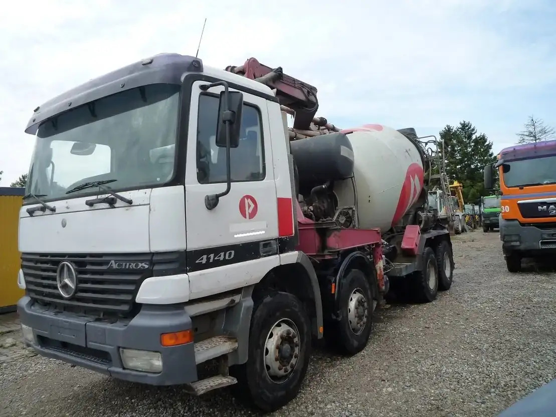 Mercedes-Benz Actros 4141 - Camión hormigonera con bomba: foto 4 Mercedes-Benz Actros 4141 - Camión hormigonera con bomba: foto 4