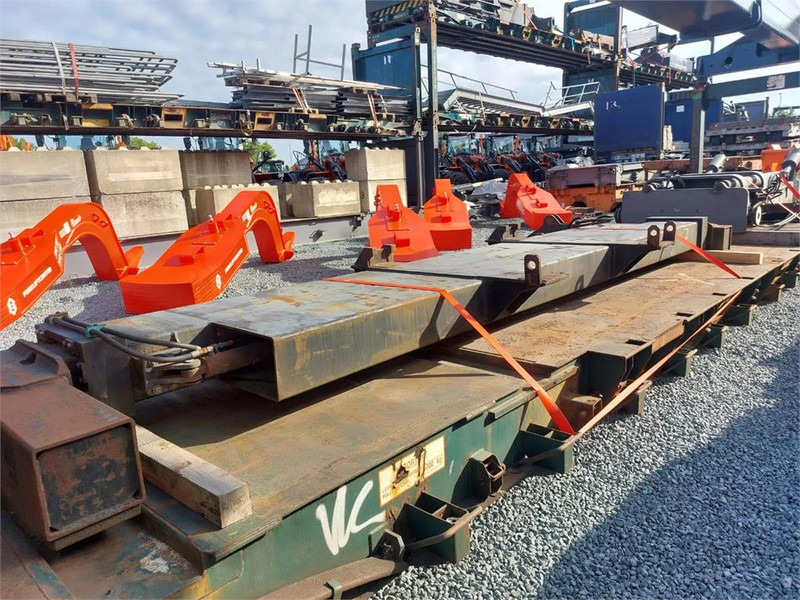 Svetruck SPREADER 565 - Implemento para Equipo de manutención: foto 1 Svetruck SPREADER 565 - Implemento para Equipo de manutención: foto 1