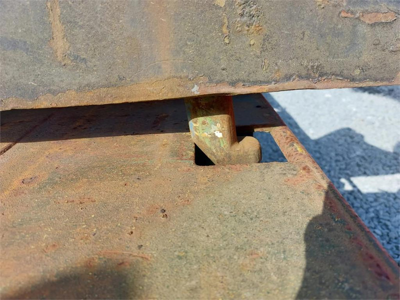 Svetruck SPREADER 565 - Implemento para Equipo de manutención: foto 4 Svetruck SPREADER 565 - Implemento para Equipo de manutención: foto 4