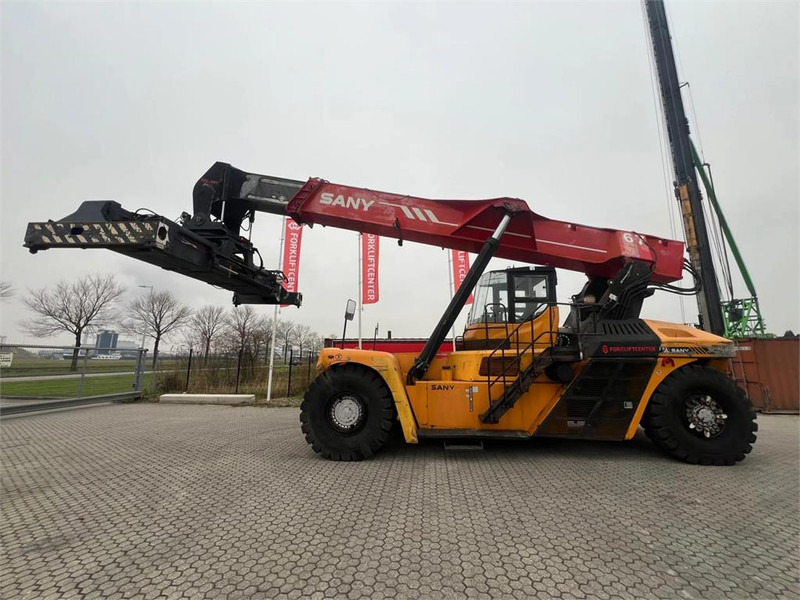 Sany RSC45C1 - Reach stacker: foto 2 Sany RSC45C1 - Reach stacker: foto 2
