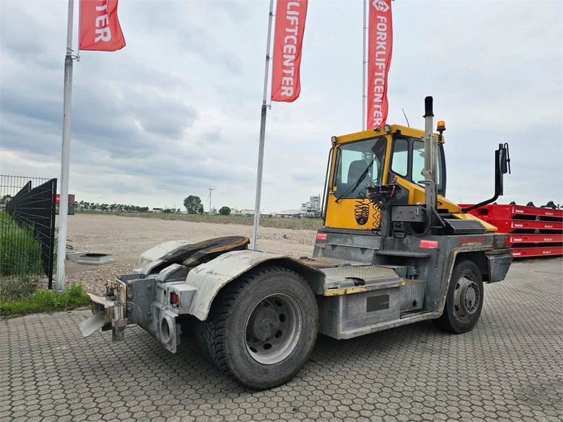 Terberg RT282 4x4 - Tractor industrial: foto 5 Terberg RT282 4x4 - Tractor industrial: foto 5