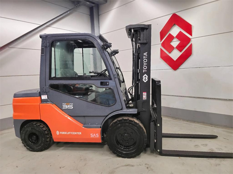 Toyota 52-8FDJF35 - Carretilla elevadora diésel: foto 1 Toyota 52-8FDJF35 - Carretilla elevadora diésel: foto 1