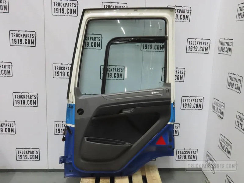 DAF 1950971 Portier Re. DAF CF - Puerta y piezas para Camión: foto 3 DAF 1950971 Portier Re. DAF CF - Puerta y piezas para Camión: foto 3