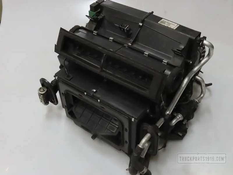 DAF 1980851 | Kachelhuis DAF XF 106 - Calefacción/ Ventilación para Camión: foto 1 DAF 1980851 | Kachelhuis DAF XF 106 - Calefacción/ Ventilación para Camión: foto 1