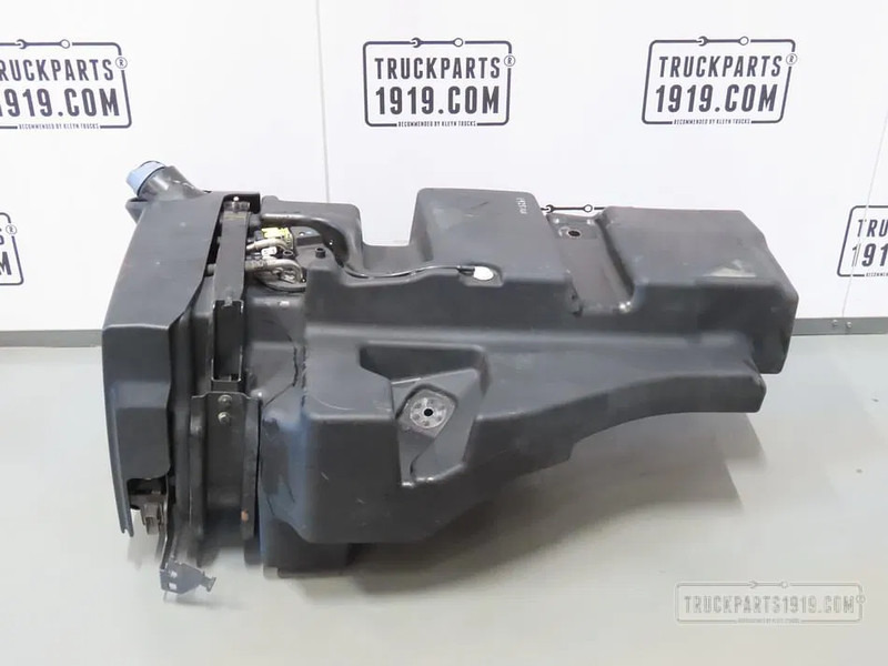 DAF 2022769 AdBlue tank CF - Sistema de escape para Camión: foto 2 DAF 2022769 AdBlue tank CF - Sistema de escape para Camión: foto 2