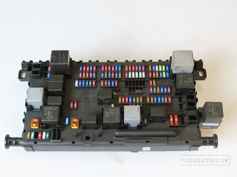 DAF Electrical System Centrale electra box DAF XF - Sistema eléctrico para Camión: foto 1 DAF Electrical System Centrale electra box DAF XF - Sistema eléctrico para Camión: foto 1