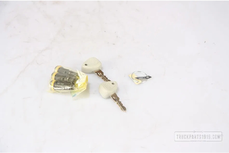 Iveco 2292664 Slotcil 3x + 2x sleut. Stralis - Carrocería y exterior para Camión: foto 1 Iveco 2292664 Slotcil 3x + 2x sleut. Stralis - Carrocería y exterior para Camión: foto 1