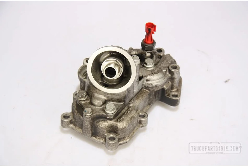 Iveco Engines & Parts Oliekoeler Iveco - Enfriador de aceite para Camión: foto 2 Iveco Engines & Parts Oliekoeler Iveco - Enfriador de aceite para Camión: foto 2