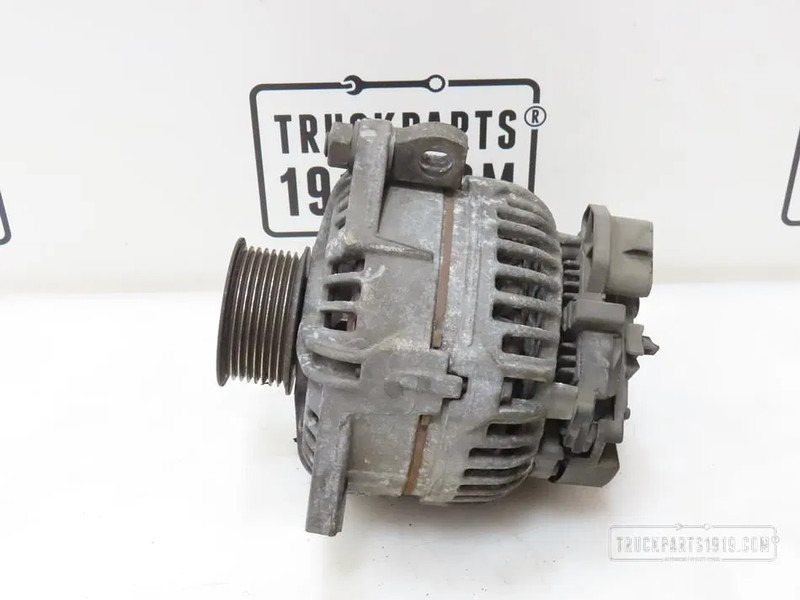 MAN 51.26101-7270 Dynamo 110A - Alternador para Camión: foto 1 MAN 51.26101-7270 Dynamo 110A - Alternador para Camión: foto 1