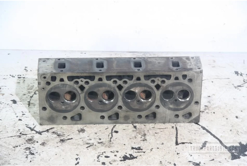 Renault Engines & Parts Renault Cilinderkop Used - Cabezal de bloque para Camión: foto 2 Renault Engines & Parts Renault Cilinderkop Used - Cabezal de bloque para Camión: foto 2