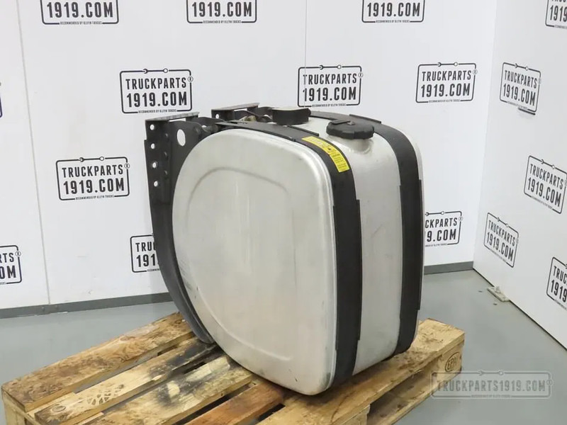 Volvo 22659544 Brandstoftank + steunen 170L - Depósito de combustible para Camión: foto 1 Volvo 22659544 Brandstoftank + steunen 170L - Depósito de combustible para Camión: foto 1