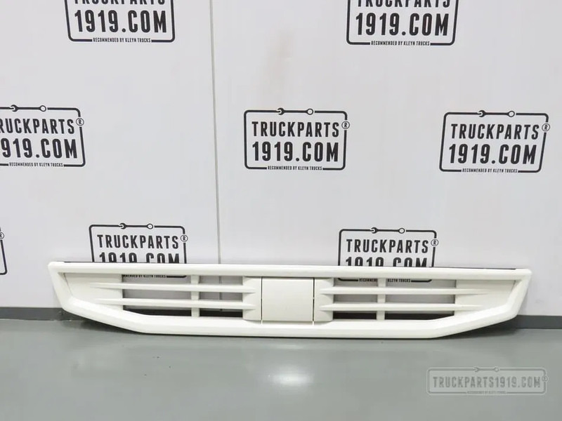 Volvo 82298483 | Trede Cabine FH - Parachoques para Camión: foto 1 Volvo 82298483 | Trede Cabine FH - Parachoques para Camión: foto 1