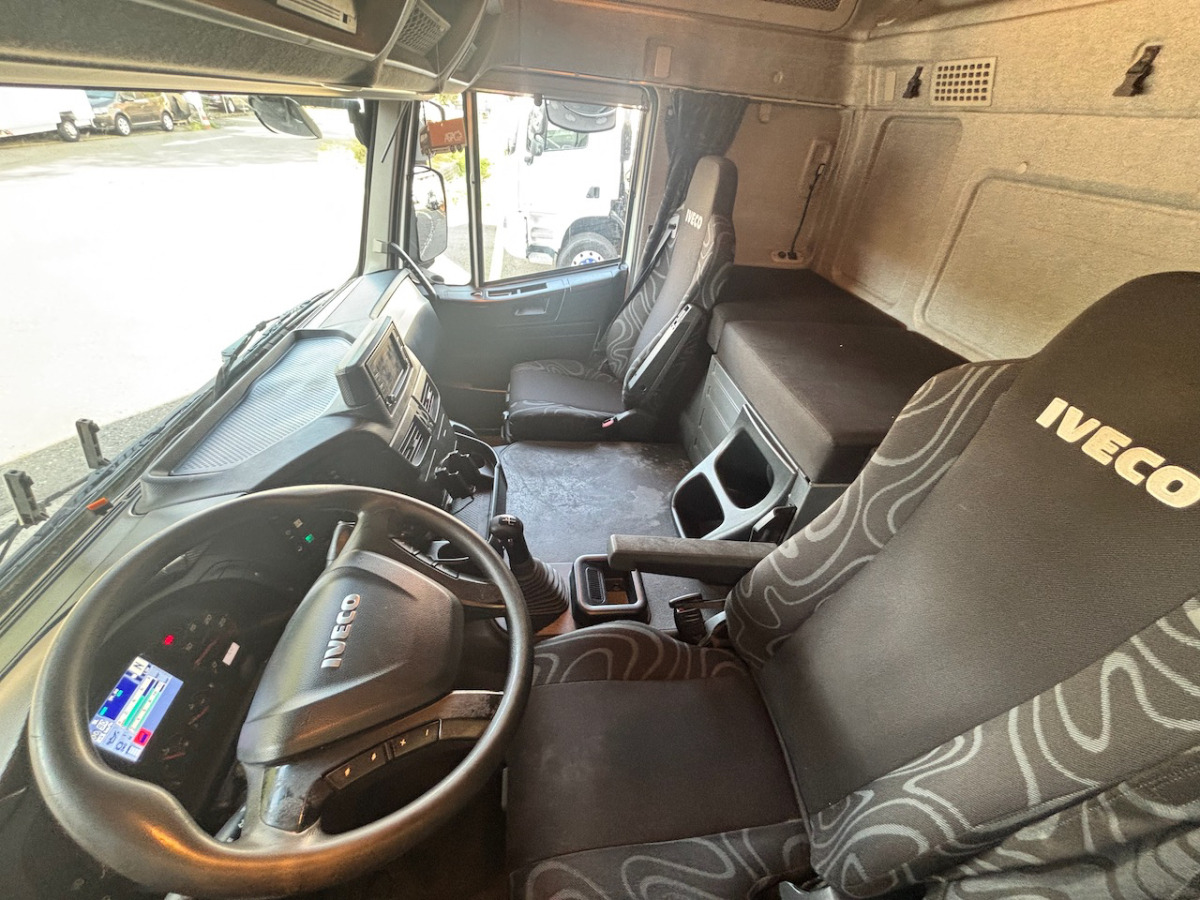 IVECO 190S40 Stralis - Camión lona: foto 4 IVECO 190S40 Stralis - Camión lona: foto 4