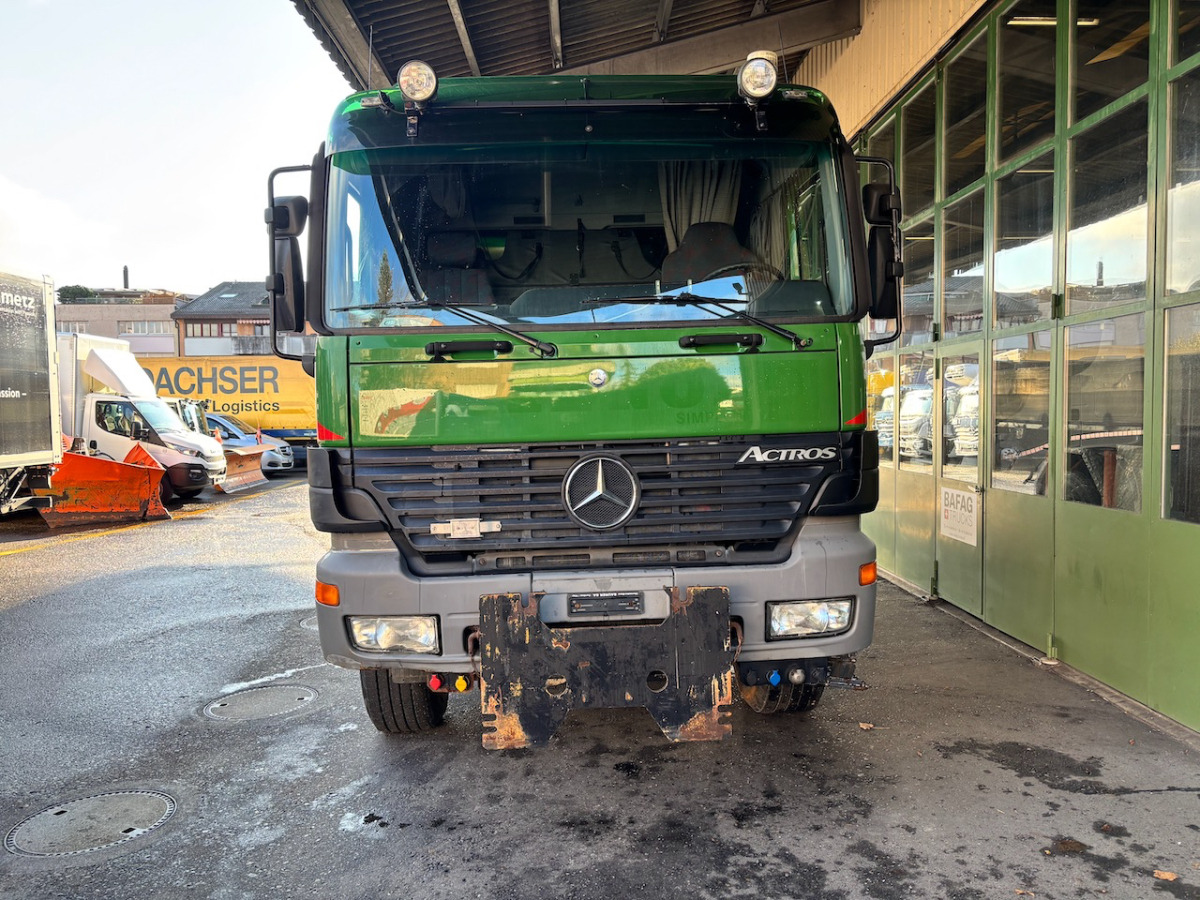 MERCEDES Actros 1848 4x4 - Camión volquete: foto 3 MERCEDES Actros 1848 4x4 - Camión volquete: foto 3