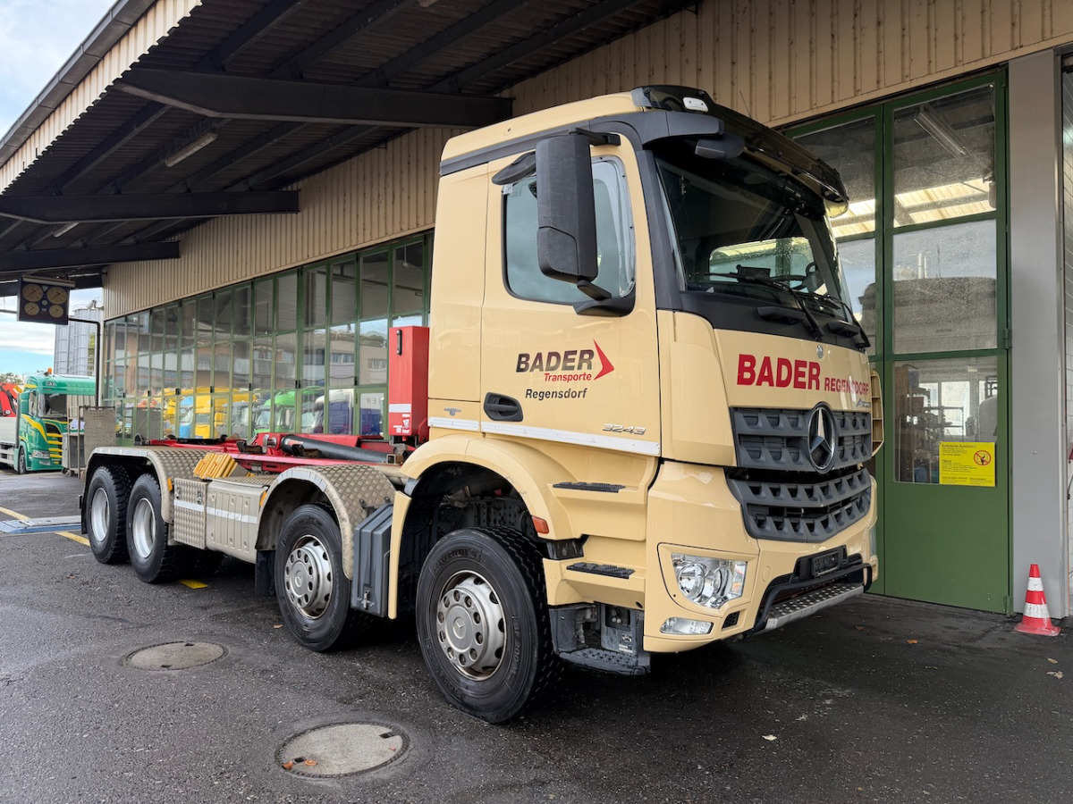 MERCEDES Arocs 3243 - Camión multibasculante: foto 1 MERCEDES Arocs 3243 - Camión multibasculante: foto 1