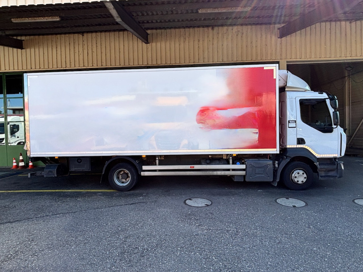 Camión frigorífico RENAULT D12.240: foto 12