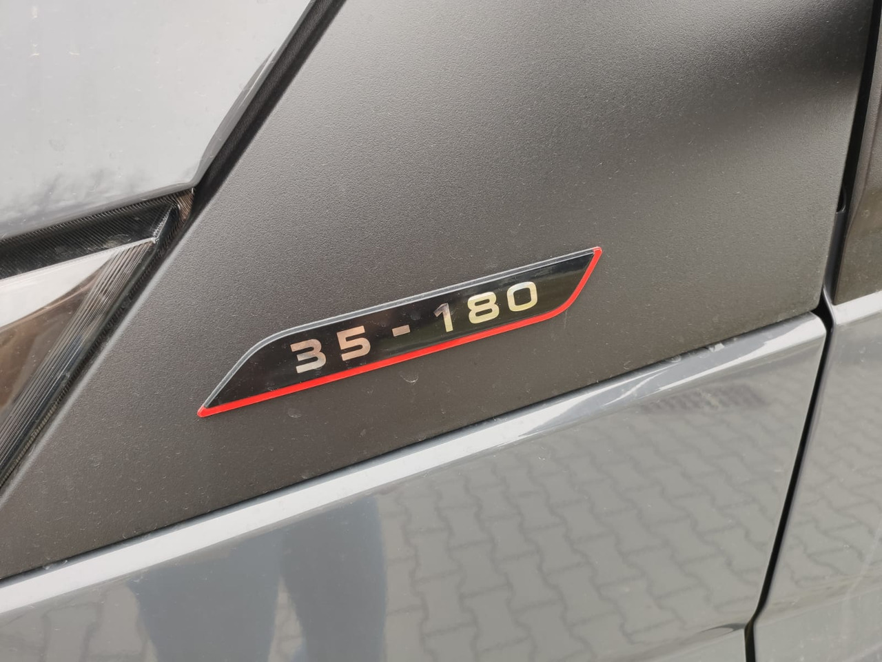 Iveco Daily 35C18 Tiefkühlkoffer -20°C - Furgoneta frigorifica: foto 4 Iveco Daily 35C18 Tiefkühlkoffer -20°C - Furgoneta frigorifica: foto 4