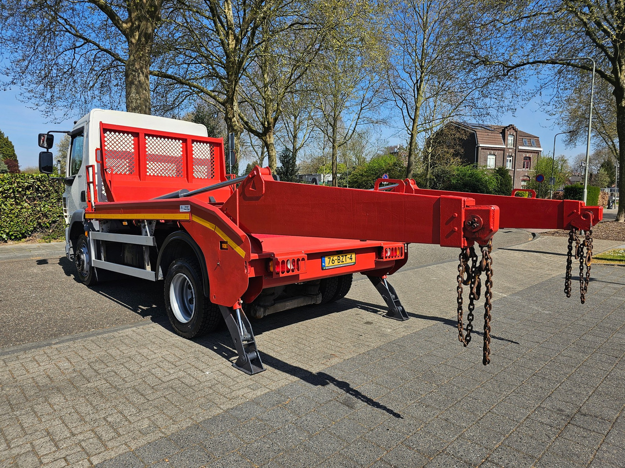 Camión portacontenedor de cadenas DAF LF 220 Euro 6: foto 16
