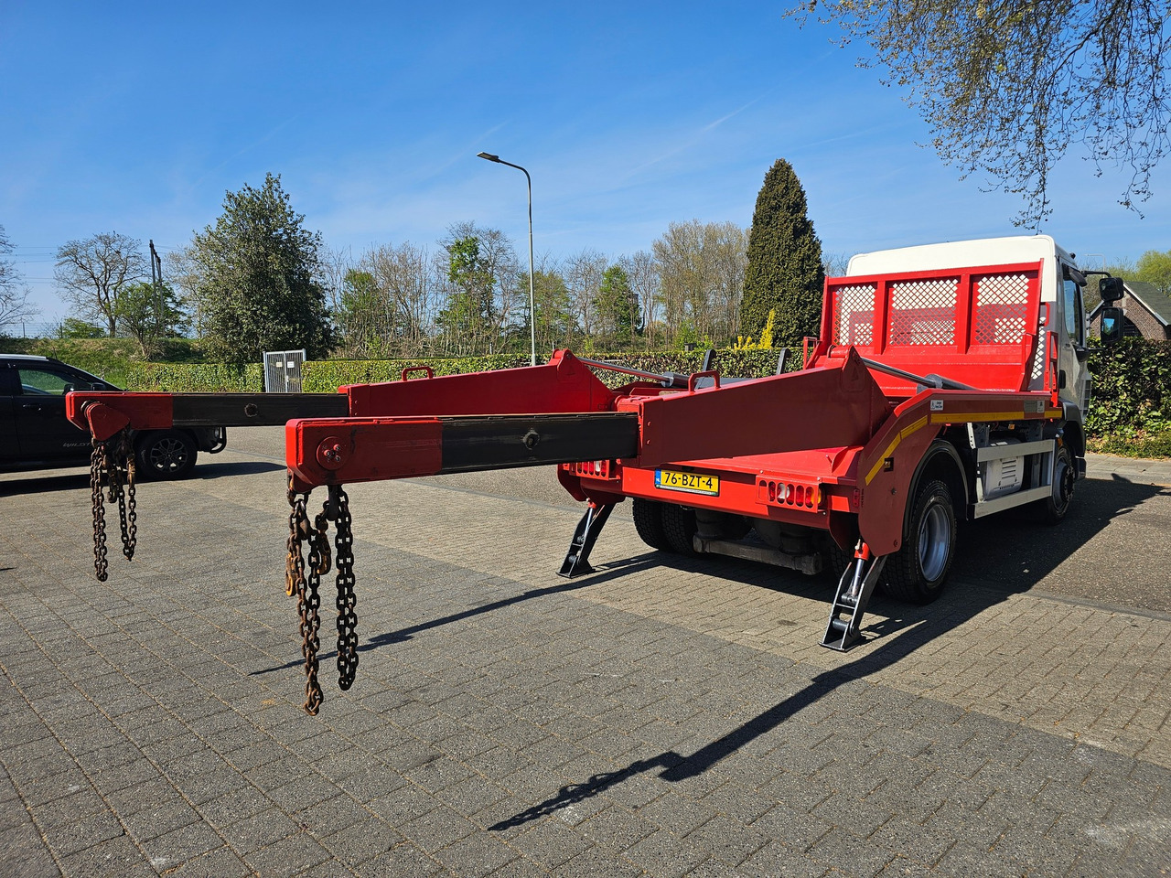 Camión portacontenedor de cadenas DAF LF 220 Euro 6: foto 17